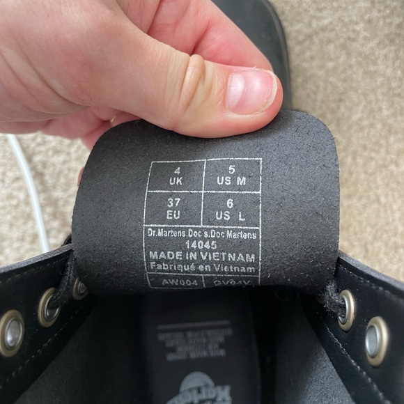 Dr. Martens - Picture 2 of 6